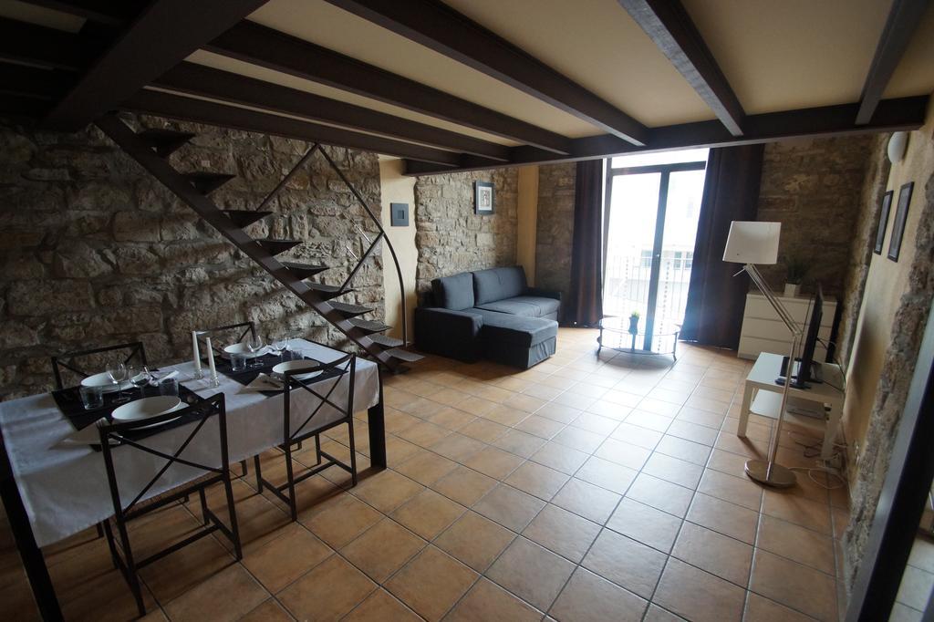 Urbi Apartments Manresa Pokoj fotografie